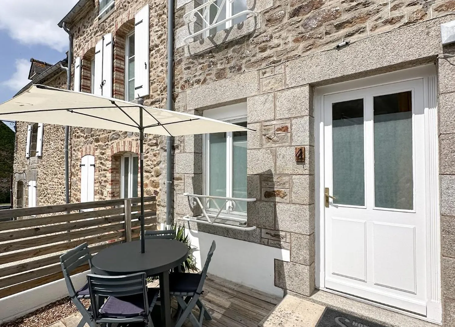 Villa La Petite M à Tremereuc France